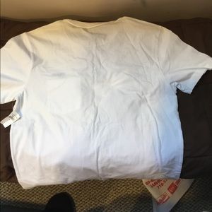 White gap t shirt